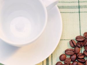 Preview wallpaper coffee beans, plate, food