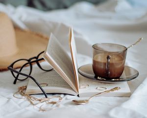 Preview wallpaper coffee, cup, book, spoon, rings