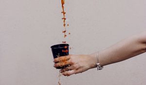 Preview wallpaper coffee, cup, hand, spray