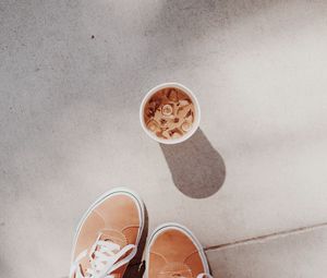 Preview wallpaper coffee, drink, legs, sneakers, ice