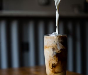 Preview wallpaper coffee, glass, coffee beans