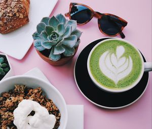 Preview wallpaper coffee, glasses, flower, table