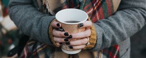 Preview wallpaper coffee, hand, glass, scarf