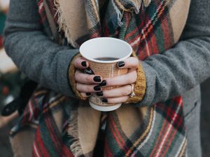 Preview wallpaper coffee, hand, glass, scarf