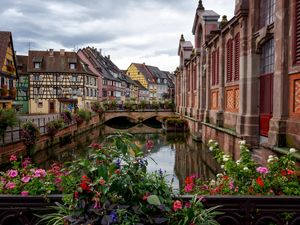 Preview wallpaper colmar, france, canal, bridge, building