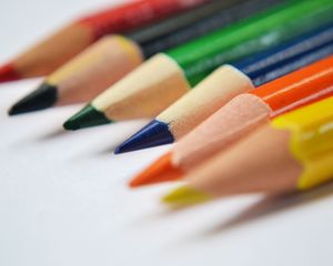 Preview wallpaper colored pencils, sharp, bright