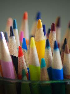 Preview wallpaper colored pencils, sharpened, set