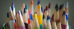 Preview wallpaper colored pencils, sharpened, set