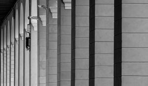 Preview wallpaper columns, architecture, bw, light