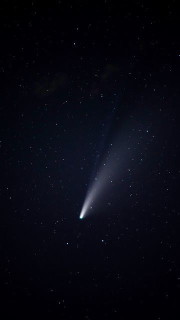 360x640 Wallpaper comet, meteorite, starry sky, sky, glow