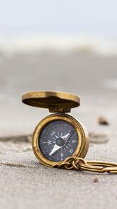 Preview wallpaper compass, beach, sand