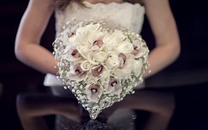 Preview wallpaper composition, bride, roses, wedding bouquet