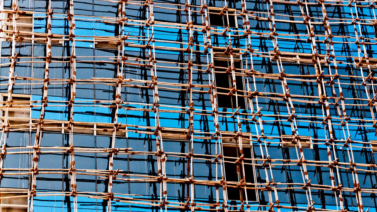 Wallpaper construction, glass, mesh, structure