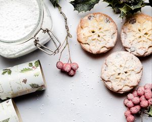 Preview wallpaper cookies, berries, powder, dessert