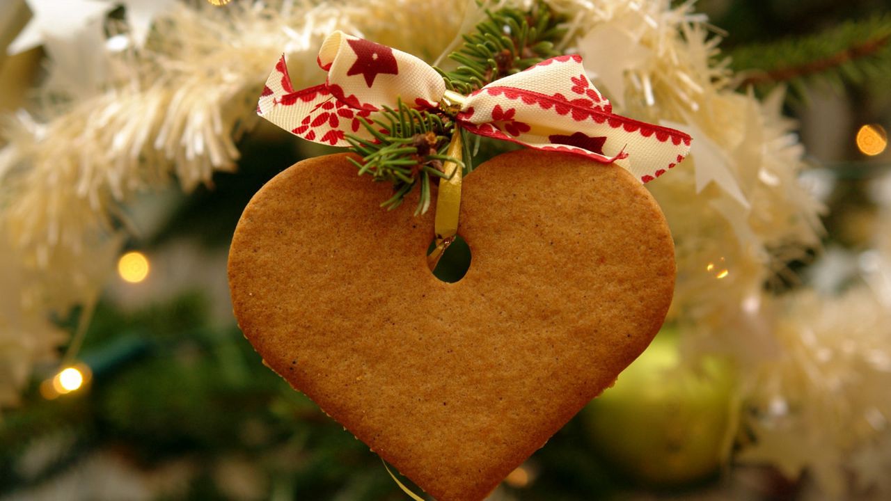 Wallpaper cookies, christmas, heart, ribbon