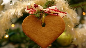 Preview wallpaper cookies, christmas, heart, ribbon