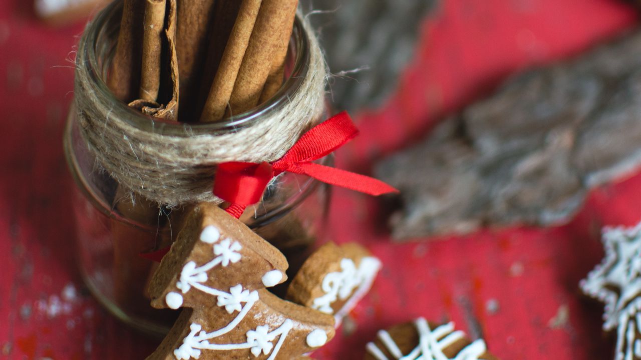 Wallpaper cookies, new year, christmas, christmas tree, heart, cinnamon