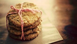 Preview wallpaper cookies, oat, batch, thread, pile