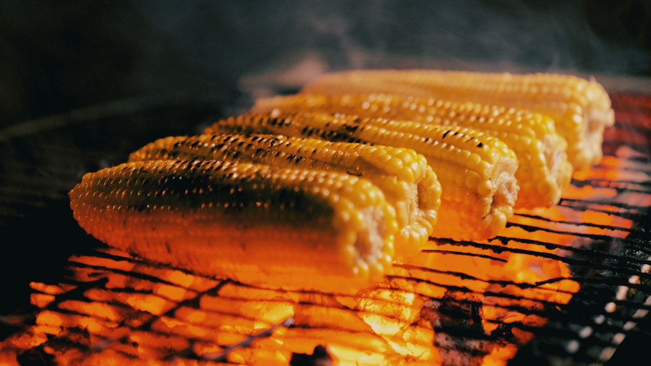 Wallpaper corn, cob, grill, coals, steam