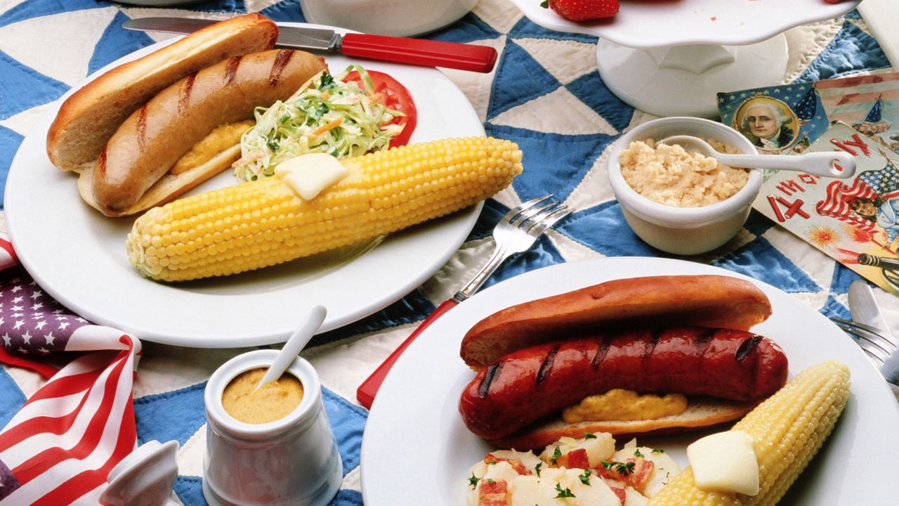 Wallpaper corn, sausages, sandwiches, mustard