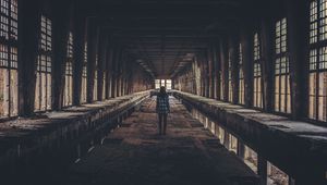 Preview wallpaper corridor, man, abandoned, room