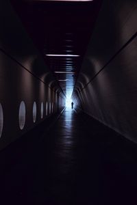 Preview wallpaper corridor, tunnel, dark, silhouette, light