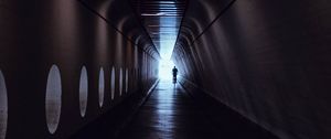 Preview wallpaper corridor, tunnel, dark, silhouette, light