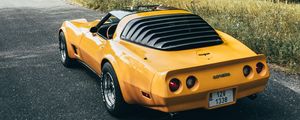 Preview wallpaper corvette, car, sports car, yellow, rear view
