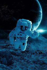 Preview wallpaper cosmonaut, astronaut, spacesuit, space