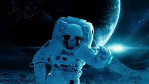 Preview wallpaper cosmonaut, astronaut, spacesuit, space