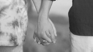 Preview wallpaper couple, hands, love, romance, black and white, bw