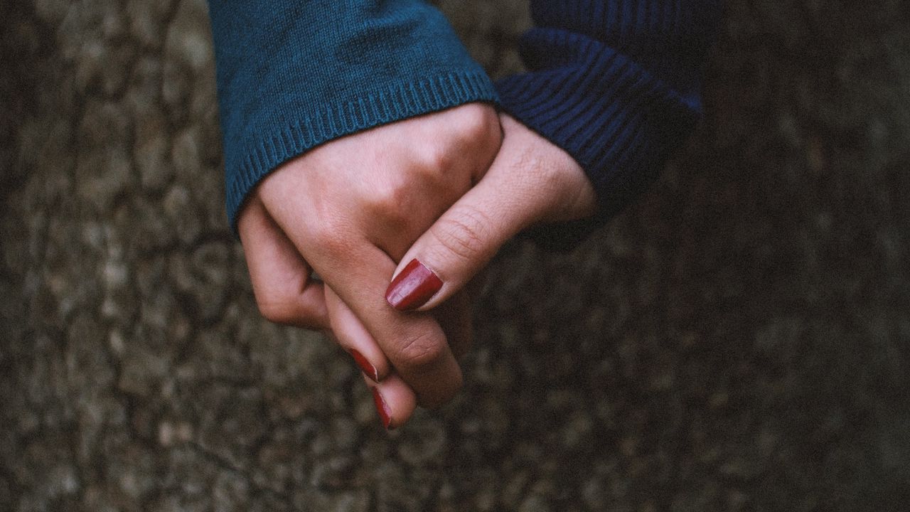 Wallpaper couple, hands, touch, love