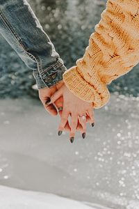 Preview wallpaper couple, hands, touch, love, romance