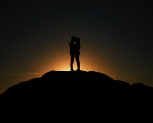 Preview wallpaper couple, kiss, silhouettes, love, night