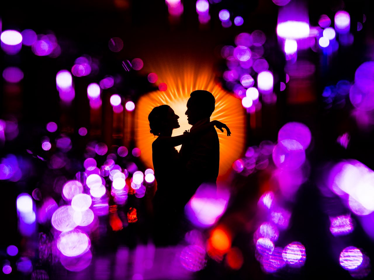 Download wallpaper 1280x960 couple, lovers, hugs, hugging, romance, love,  shiny, glamor standard 4:3 hd background