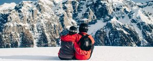 Preview wallpaper couple, mountains, travel, sport