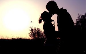 Preview wallpaper couple, shadow, sunset, kissing, hugging, romance