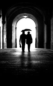 Preview wallpaper couple, silhouettes, arch, love, underground, together, tenderness