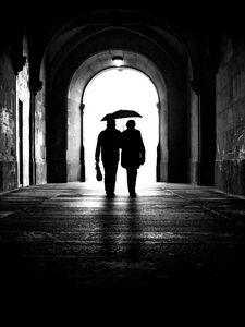 Preview wallpaper couple, silhouettes, arch, love, underground, together, tenderness