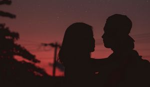 Preview wallpaper couple, silhouettes, hugs, night, starry sky