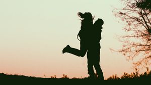 Preview wallpaper couple, silhouettes, love, hugs