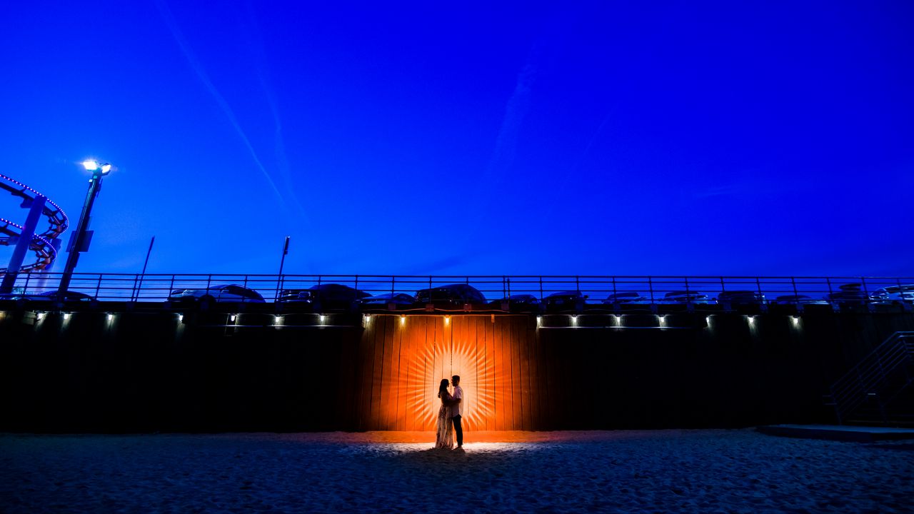 Wallpaper couple, silhouettes, love, night, light, beach