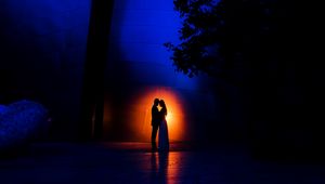 Preview wallpaper couple, silhouettes, love, romance, night