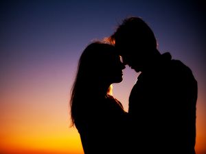 Preview wallpaper couple, silhouettes, love, night