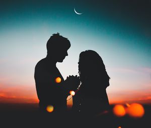 Preview wallpaper couple, silhouettes, night, love, sky