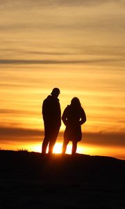 Preview wallpaper couple, silhouettes, outlines, sunset, dark