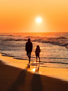 Preview wallpaper couple, silhouettes, sea, sunset, walk