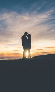 Preview wallpaper couple, sunset, love, tenderness