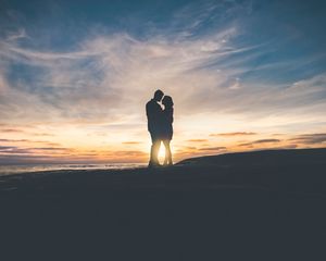 Preview wallpaper couple, sunset, love, tenderness