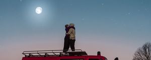Preview wallpaper couple, van, moon, hugs, kiss, love